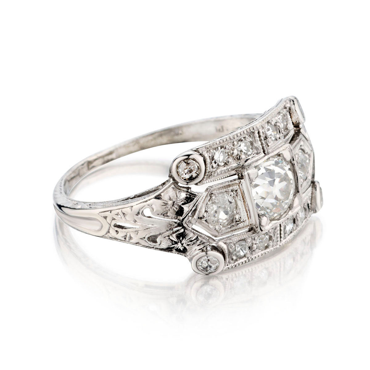 Vintage Platinum Diamond Ring. 1.03 ct Tw