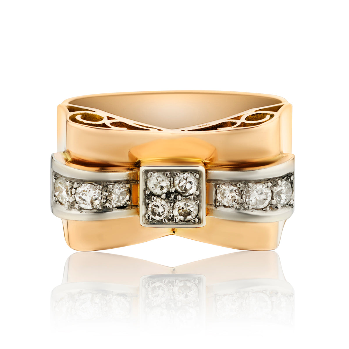 Platinum and 18kt Pink Gold Vintage Bow Ring. Circa 1940