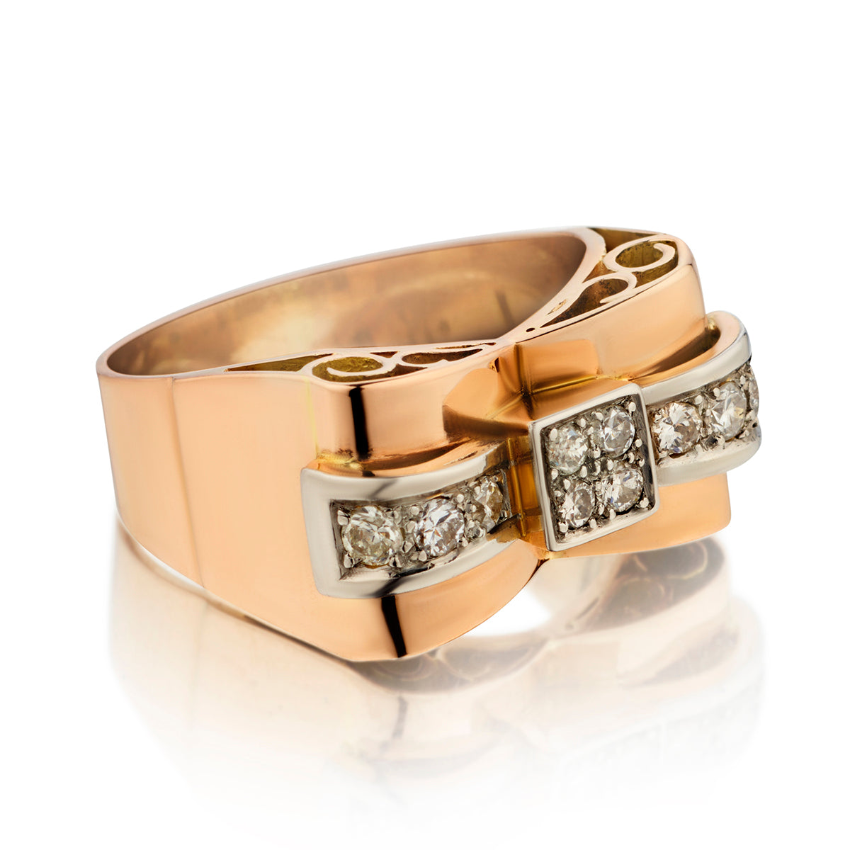 Platinum and 18kt Pink Gold Vintage Bow Ring. Circa 1940