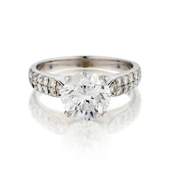 Ladies 18kt White Gold Diamond Ring. 2.01 Brilliant Cut.