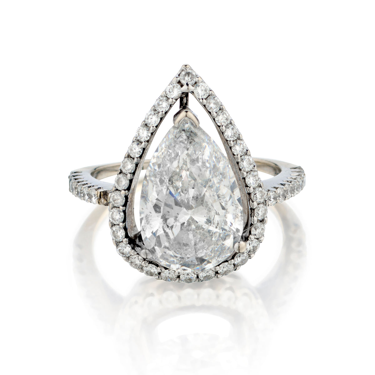 18kt White Gold Diamond Ring. 3.26 Pear Shape