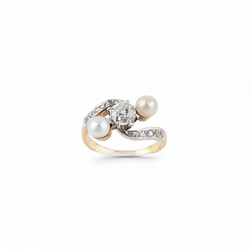 18kt Yellow Gold Pearl and Diamond Trilogy Ring
