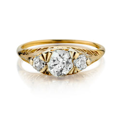 Vintage Victorian / Edwardian Diamond Ring. 1.65ct Tw Mine Cut Diamonds