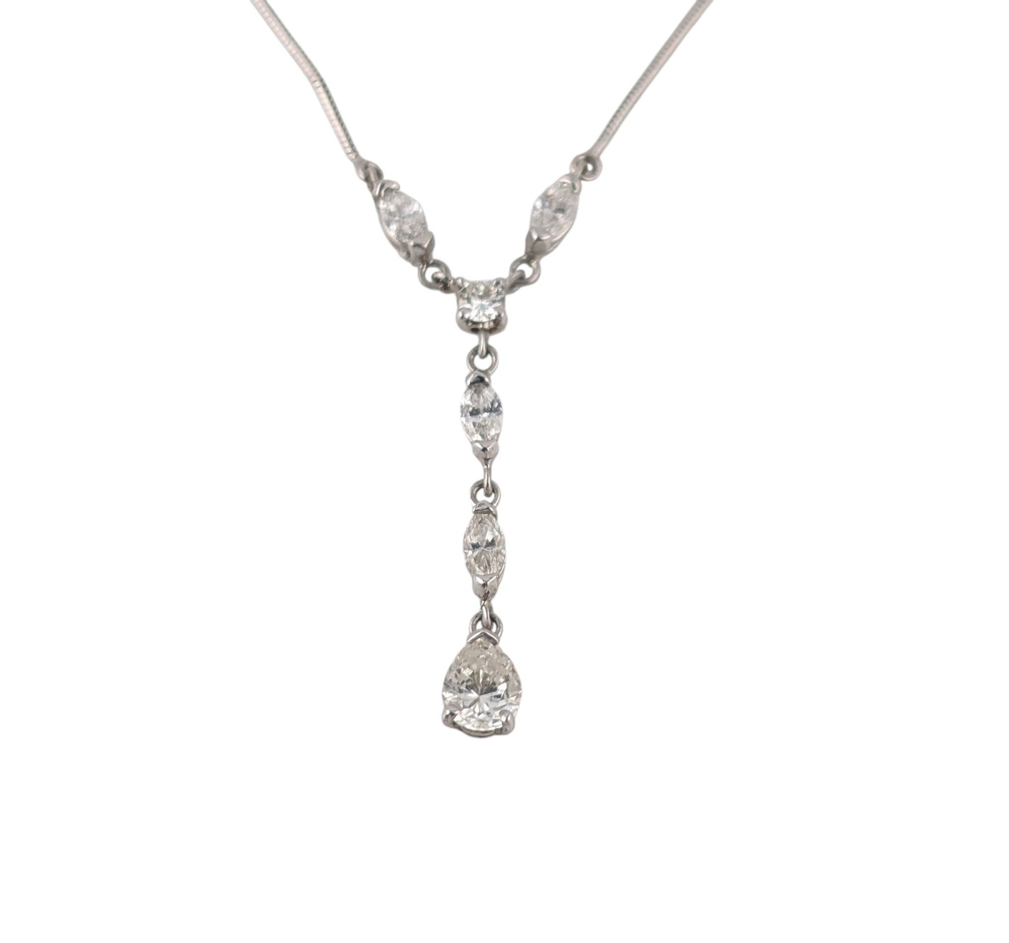 LADIES 18KT WHITE GOLD DIAMOND DROP PENDANT NECKLACE