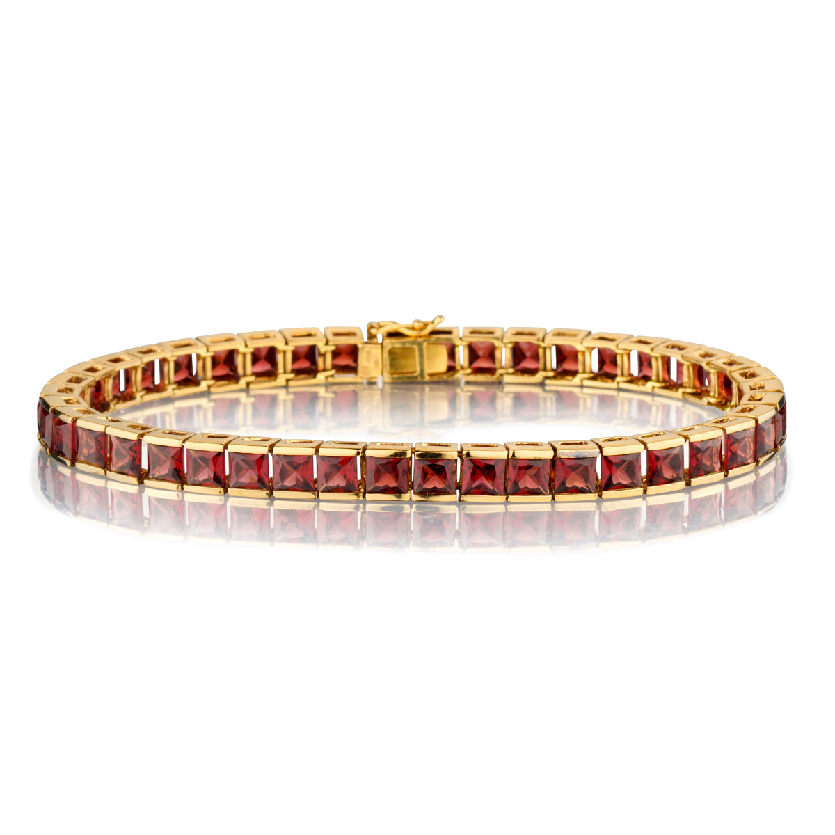 Ladies 18kt Yellow Gold Garnet Bracelet. Weight: 19.40 grams