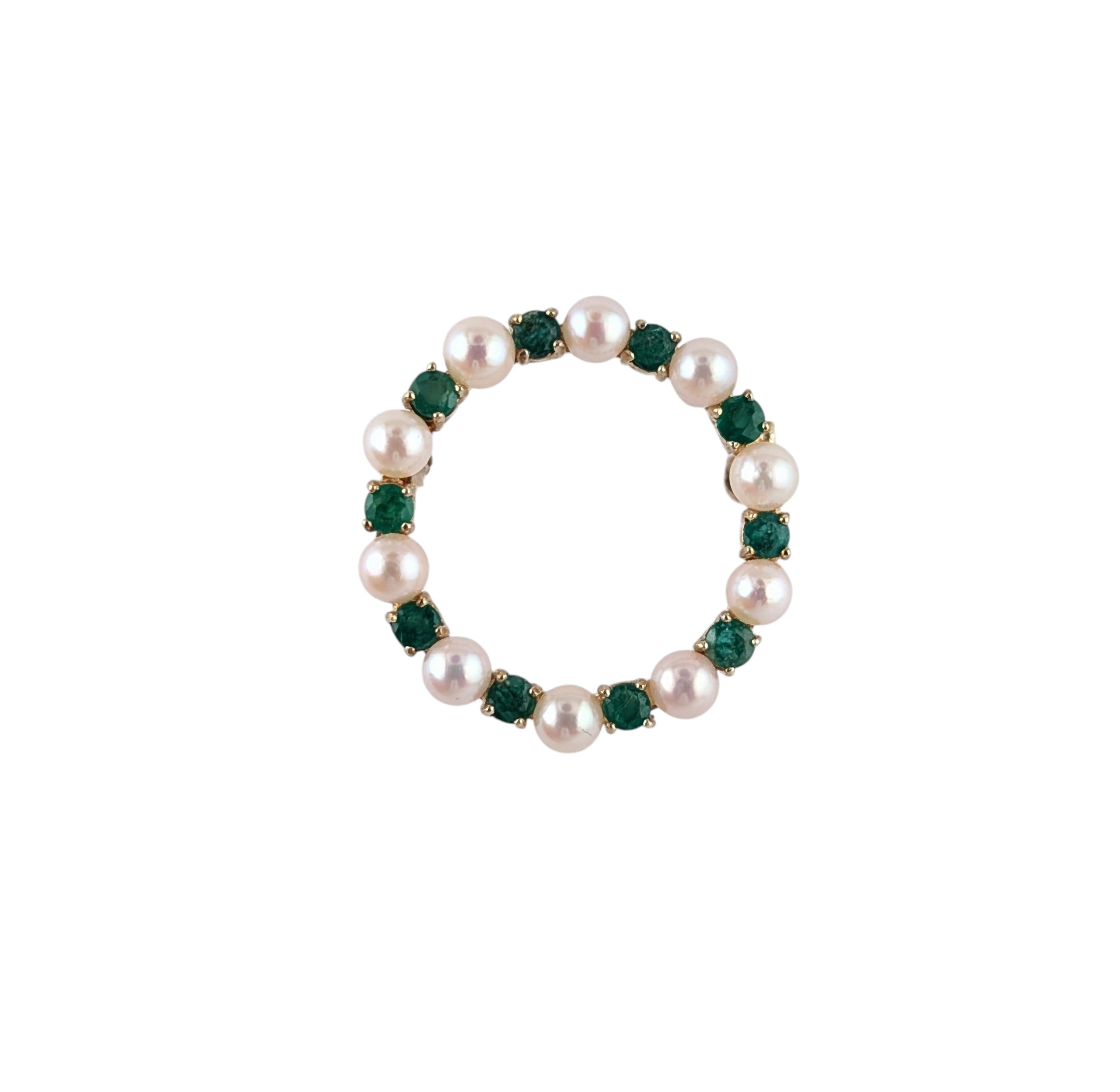 14KT YELLOW GOLD PEARLS AND EMERALD VINTAGE BROOCH.