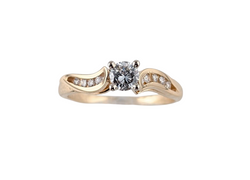 Ladies 14k Yellow Gold Diamond Ring 0.35ct TW