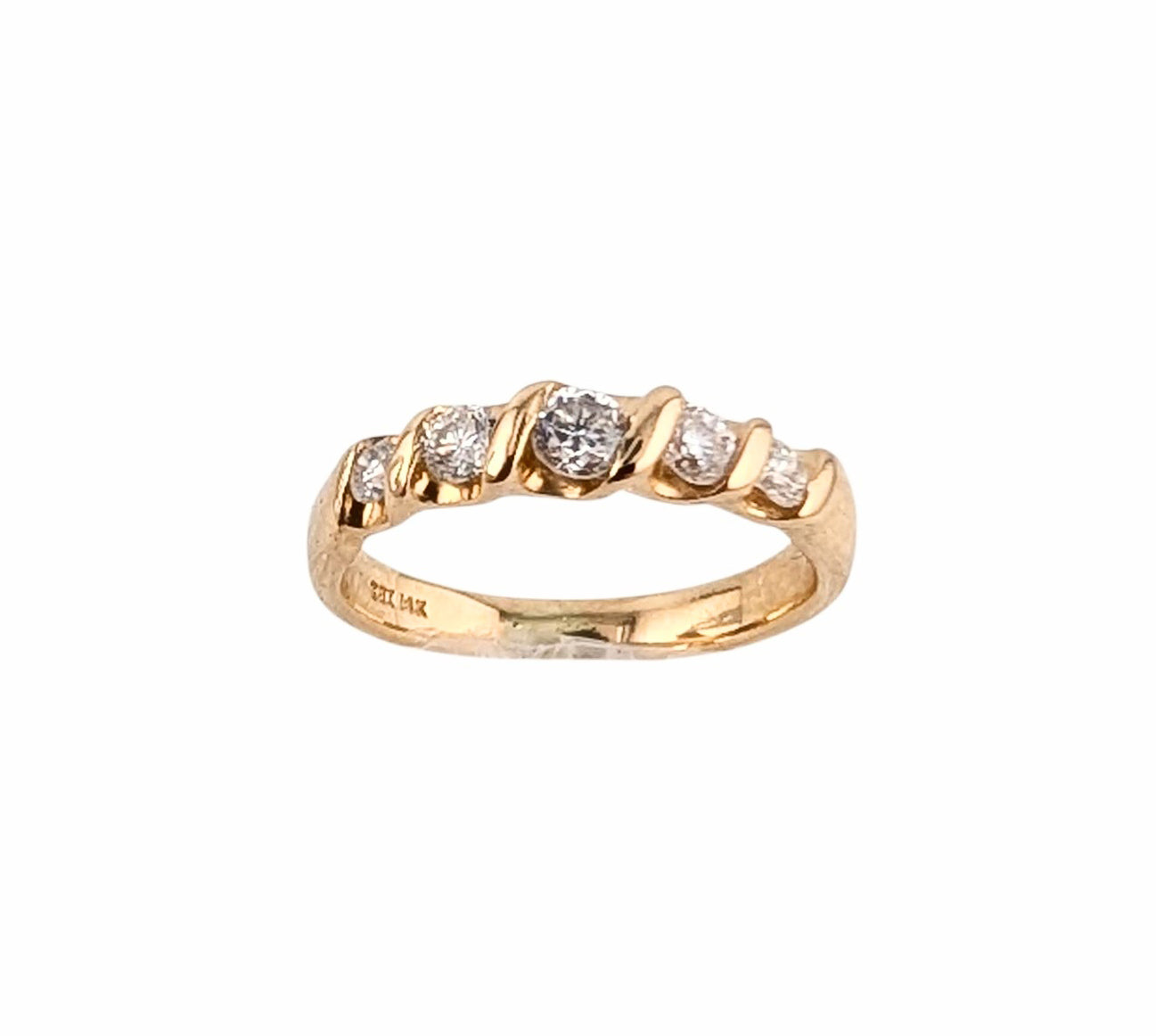 14KT YELLOW GOLD DIAMOND BAND.