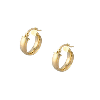 18KT YELLOW GOLD HOOP EARRINGS WITH HINGED BACK CLOSURE.