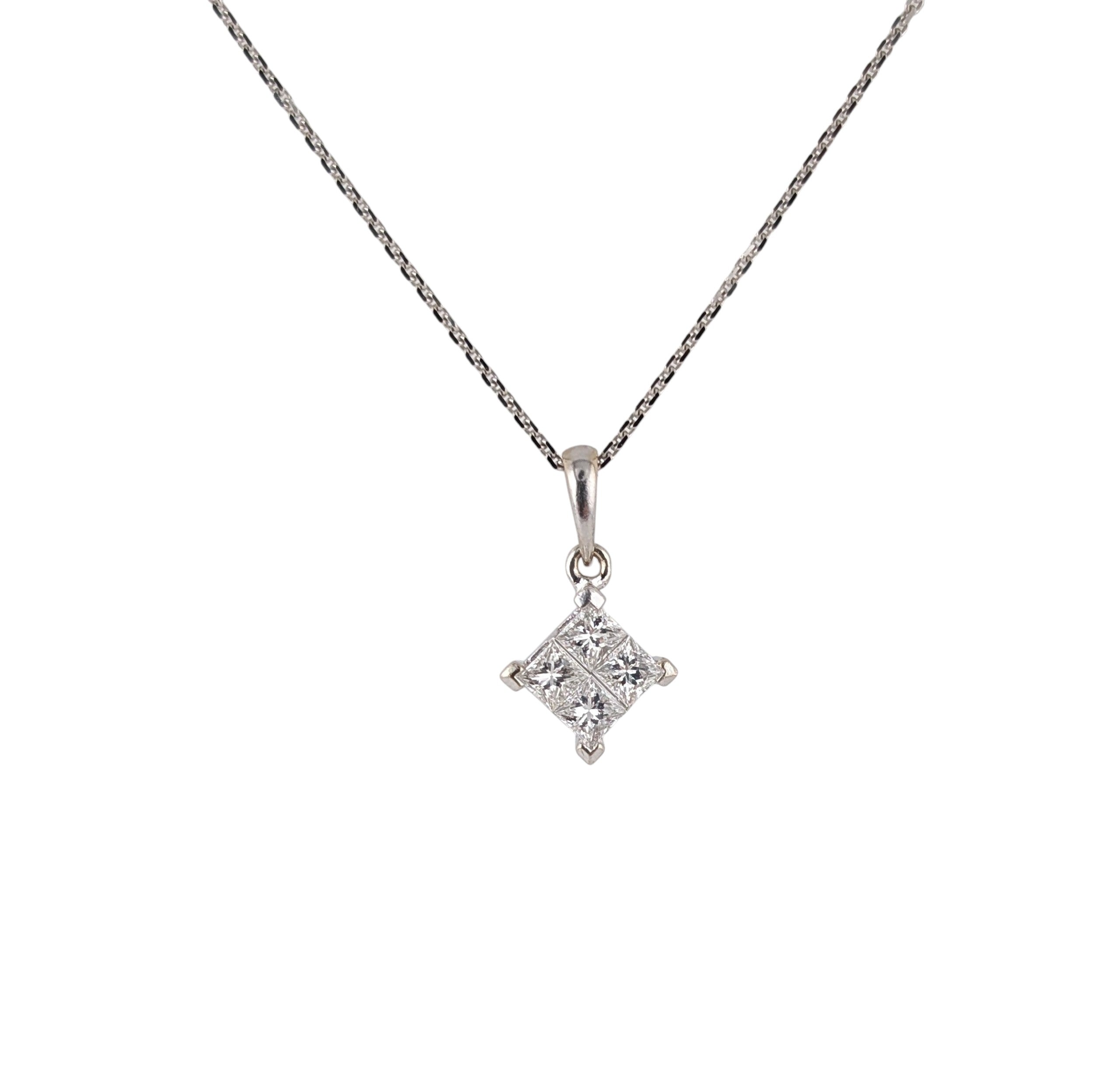 14KT WHITE GOLD DIAMOND PENDANT.