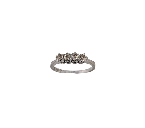 18KT WHITE GOLD 4 x 0.40 STONE DIAMOND RING.