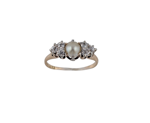 14KT ROSE GOLD VINTAGE STYLE PEARL AND DIAMOND RING.