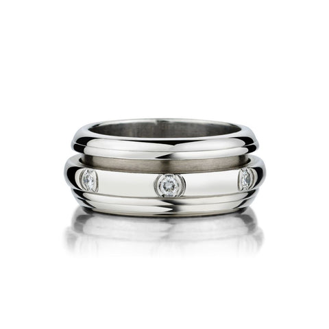 Piaget 18KT White Gold And Diamond Spinning "Possession" Band