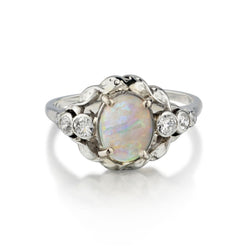 Ladies 18kt W/ Vintage Opal and Mine Cut Diamond Ring. Victorian Era