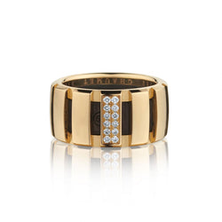 Ladies Chaumet 'Class One' Ring in 18kt Yellow Gold.