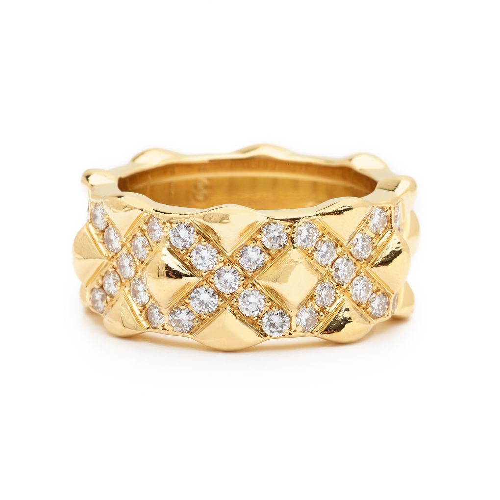 Chanel 18 Karat Yellow Gold And Diamond Quilted Ring. – Van Rijk