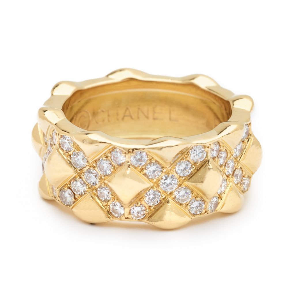 Chanel 18 Karat Yellow Gold And Diamond Quilted Ring. – Van Rijk