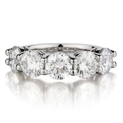 18kt white gold 5 stone diamond ring. 5.15ct Tw Brilliant cut .
