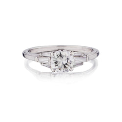 Beautiful Ladies Platinum Diamond Ring. 1.00ct Tw