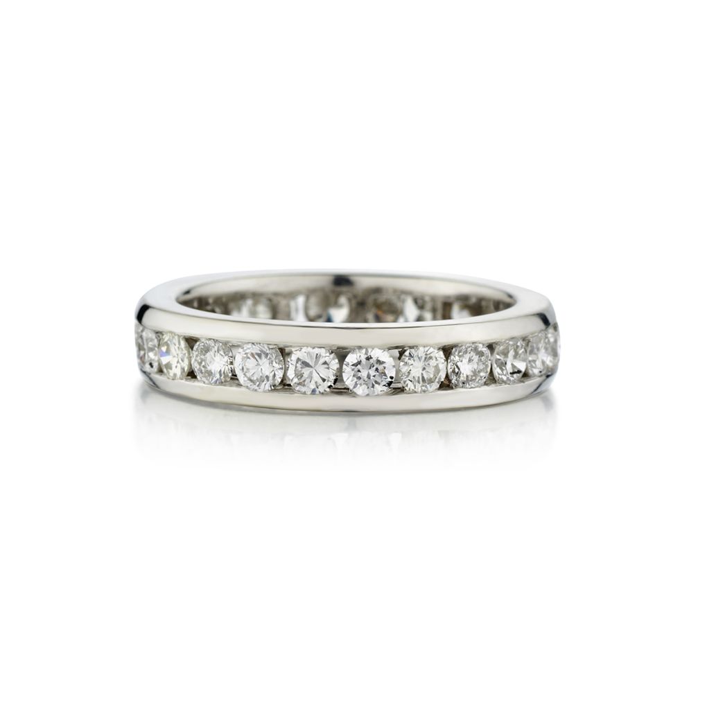 14kt W/G Diamond Channel Set band. 1.10ct Tw