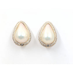 18kt Yellow Gold Elegant Pair of Mabe' Pearl and Diamond Earrings