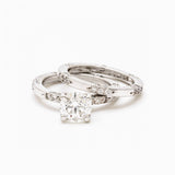 Round Brilliant Cut Diamond Ring with Matching Wedding Band